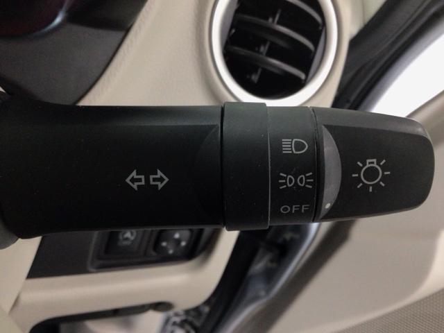 デイズ Ｘ　フルセグ・メモリナビ・ＤＶＤ・ＣＤ・スマートキー・全周囲カメラ・ベンチシート　地デジＴＶ　エマジェンシーブレーキ　横滑防止　ｉＳＴＯＰ　フロントカメラ　Ｗエアバック　ＤＶＤ再生　１オーナー　ＴＶナビ（12枚目）