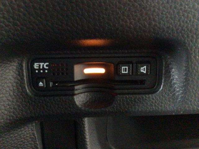 Ｎ－ＢＯＸカスタム Ｇ・Ｌホンダセンシング　ＬＥＤ・フルセグ・メモリナビ・バックカメラ・純正ＡＷ・片側電動ドア・ＥＴＣ　地デジＴＶ　助手席エアバッグ　キーレス　アイドリングＳＴ　セキュリティーアラーム　スマ－トキ－　リアカメラ　ナビＴＶ　ＵＳＢ（10枚目）