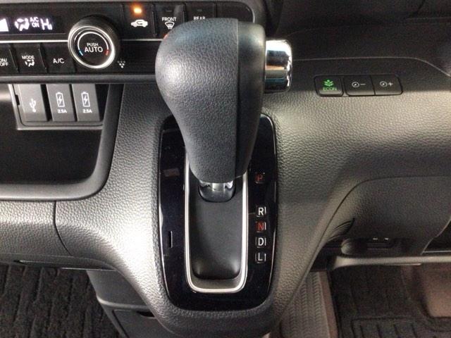 Ｎ－ＢＯＸカスタム Ｇ・Ｌホンダセンシング　ＬＥＤ・フルセグ・メモリナビ・バックカメラ・純正ＡＷ・片側電動ドア・ＥＴＣ　地デジＴＶ　助手席エアバッグ　キーレス　アイドリングＳＴ　セキュリティーアラーム　スマ－トキ－　リアカメラ　ナビＴＶ　ＵＳＢ（30枚目）