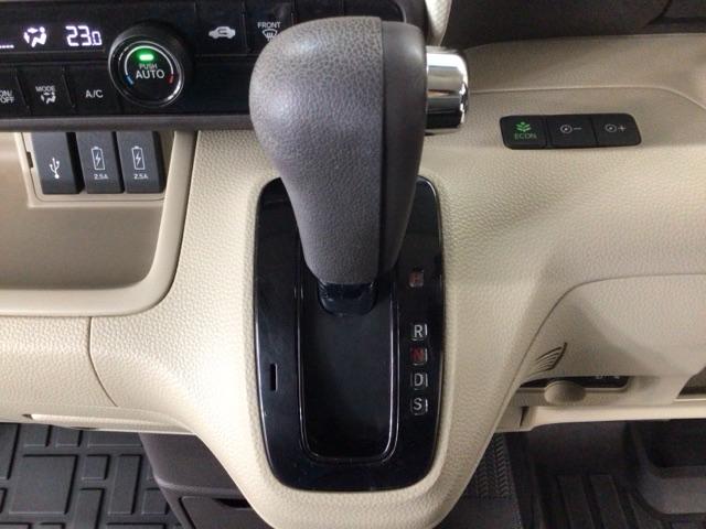 Ｎ－ＢＯＸ Ｇ・Ｌターボホンダセンシング　ＬＥＤ・メモリナビ・ＣＤ・バックカメラ・両側電動ドア・スマートキー・ＥＴＣ　イモビライザー　アイドルストップ　バックビューモニター　ターボエンジン　サイドカーテンエアバック　ＵＳＢ接続　ＡＡＣ　ＡＢＳ（28枚目）