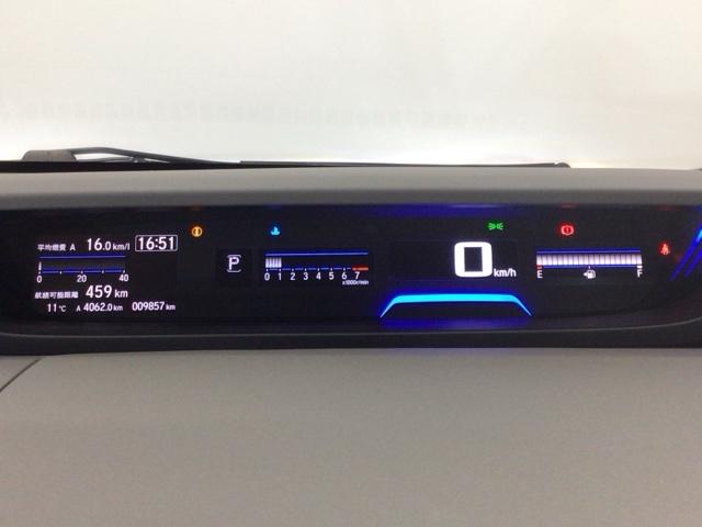 メータは先進的なデジタルメーターを採用！ゆっくりと数字が動くのでとても見やすく表示されます！続可能距離等の情報やＨｏｎｄａＳＥＮＳＩＮＧの注意・警告も表示します！