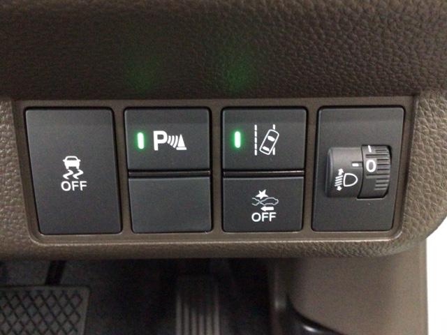 ホンダが推し進める総合先進安全装備のセンシング搭載！　衝突や斜線はみだしなどの危険が予測される時、センサーが警告。ヒューマンエラーを高度先進技術が補完してくれます。