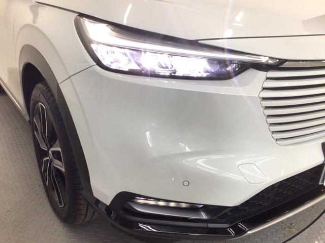 ヴェゼル ｅ：ＨＥＶＺ　ＬＥＤ・フルセグ・メモリナビ・バックカメラ・純正ＡＷ・ホンダＣＯＮＮＥＣＴ　衝突回避支援ブレーキ機能　１オナ　スマキ　Ｐトランク　フルオートエアコン　Ｄレコ　エアバッグ　両席エアバック　Ｒカメ　ソナー（3枚目）