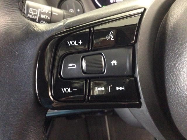 ヴェゼル ｅ：ＨＥＶＺ　ＬＥＤ・フルセグ・メモリナビ・バックカメラ・純正ＡＷ・ホンダＣＯＮＮＥＣＴ　衝突回避支援ブレーキ機能　１オナ　スマキ　Ｐトランク　フルオートエアコン　Ｄレコ　エアバッグ　両席エアバック　Ｒカメ　ソナー（26枚目）