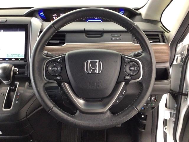 フリード＋ クロスター　レンタＵＰ・ＬＥＤ・フルセグ・メモリナビ・純正ＡＷ・両側電動ドア・ＥＴＣ　ウォークスルー　両側パワースライドドア　サイドカーテンエアバック　ＬＥＤライト　リヤカメラ　ワンオーナー　地デジフルセグ（17枚目）