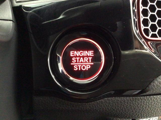 シビック ＲＳ　デモカーＵＰ・ＬＥＤ・ディスプレイオーディオ・純正ＡＷ・ホンダＣＯＮＮＥＣＴ　ＬＥＤヘッド　コーナーセンサー　衝突被害軽減ブレーキ　Ｂカメラ　シートヒーター　ワンオーナー　パワ－シ－ト　フルセグＴＶ（21枚目）