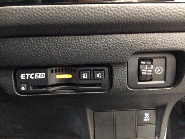 シビック ＲＳ　デモカーＵＰ・ＬＥＤ・ディスプレイオーディオ・純正ＡＷ・ホンダＣＯＮＮＥＣＴ　ＬＥＤヘッド　コーナーセンサー　衝突被害軽減ブレーキ　Ｂカメラ　シートヒーター　ワンオーナー　パワ－シ－ト　フルセグＴＶ（22枚目）