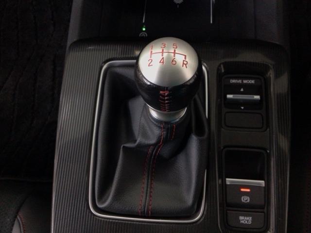 シビック ＲＳ　デモカーＵＰ・ＬＥＤ・ディスプレイオーディオ・純正ＡＷ・ホンダＣＯＮＮＥＣＴ　ＬＥＤヘッド　コーナーセンサー　衝突被害軽減ブレーキ　Ｂカメラ　シートヒーター　ワンオーナー　パワ－シ－ト　フルセグＴＶ（27枚目）