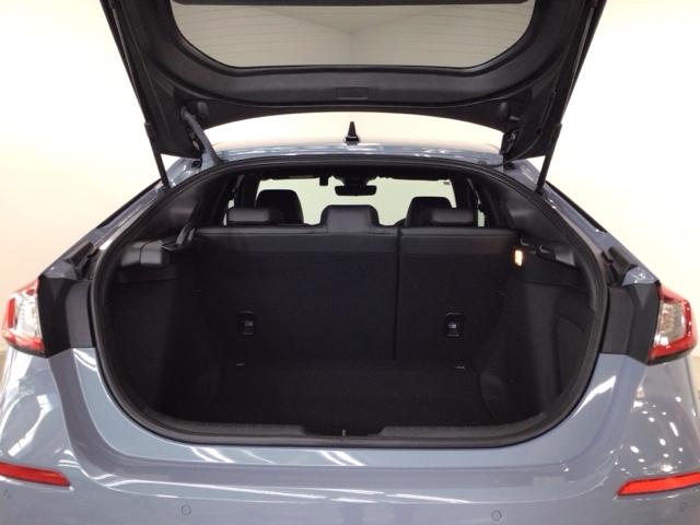 シビック ＲＳ　デモカーＵＰ・ＬＥＤ・ディスプレイオーディオ・純正ＡＷ・ホンダＣＯＮＮＥＣＴ　ＬＥＤヘッド　コーナーセンサー　衝突被害軽減ブレーキ　Ｂカメラ　シートヒーター　ワンオーナー　パワ－シ－ト　フルセグＴＶ（37枚目）