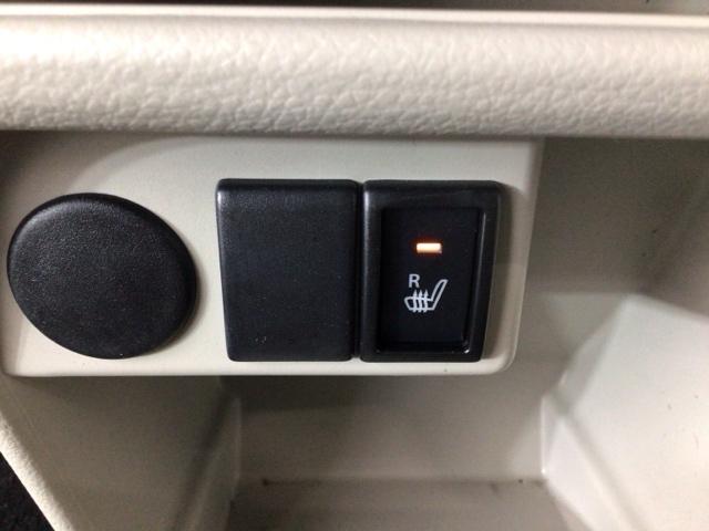 アルトラパン Ｌ　ワンセグ・メモリナビ・ＤＶＤ・シートヒーター・スマートキー・マニュアルエアコン　前後誤発進抑制　シートヒーター付　ナビ＆ＴＶ　横滑り防止装置付き　エネチャージ　運転席助手席エアバッグ　イモビライザー（8枚目）