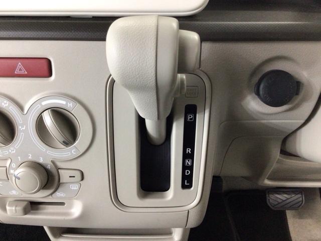 アルトラパン Ｌ　ワンセグ・メモリナビ・ＤＶＤ・シートヒーター・スマートキー・マニュアルエアコン　前後誤発進抑制　シートヒーター付　ナビ＆ＴＶ　横滑り防止装置付き　エネチャージ　運転席助手席エアバッグ　イモビライザー（9枚目）