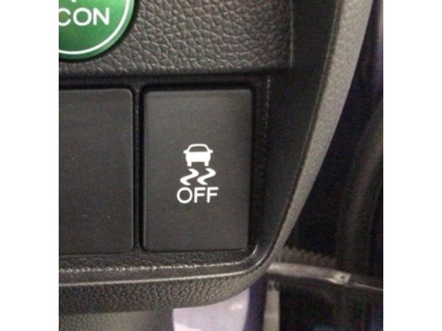 N-ONE プレミアム・Lパッケージ ディスプレイオーディオ・バックカメラ・スマートキー・純正AW・ECOスイッチ ECONモード 両席エアバック フルオートエアコン USBポート スマートキ- セキュリティー エアバック キーレス(9枚目)