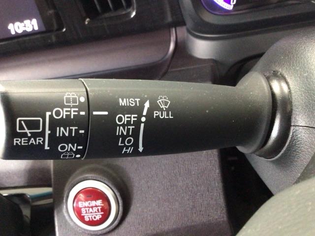 N-ONE プレミアム・Lパッケージ ディスプレイオーディオ・バックカメラ・スマートキー・純正AW・ECOスイッチ ECONモード 両席エアバック フルオートエアコン USBポート スマートキ- セキュリティー エアバック キーレス(13枚目)