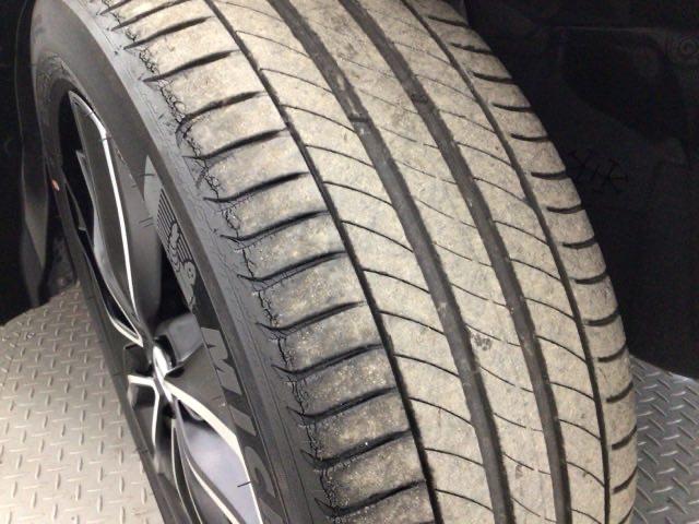 ヴェゼル e:HEVZ LED・フルセグ・メモリナビ・バックカメラ・純正AW・シートヒーター・ETC 衝突回避支援ブレーキ機能 1オナ スマキ Pトランク フルオートエアコン Dレコ エアバッグ 両席エアバック Rカメ(3枚目)