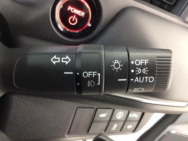 ヴェゼル e:HEVZ LED・フルセグ・メモリナビ・バックカメラ・純正AW・シートヒーター・ETC 衝突回避支援ブレーキ機能 1オナ スマキ Pトランク フルオートエアコン Dレコ エアバッグ 両席エアバック Rカメ(19枚目)