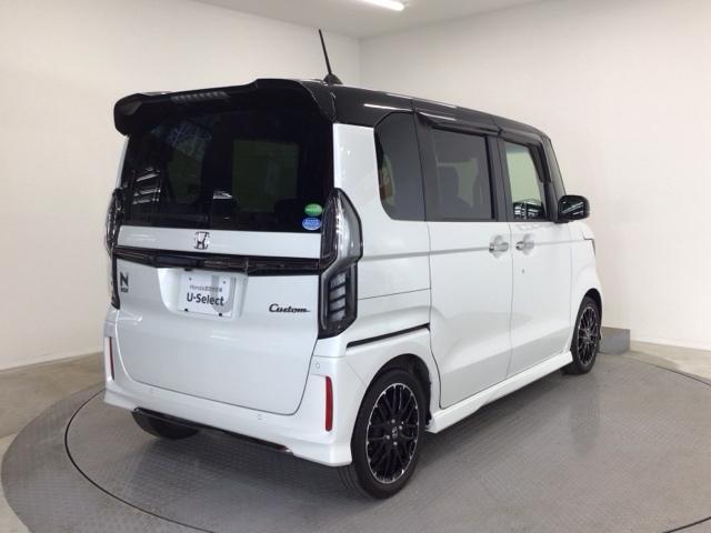 N-BOXカスタム Lターボ LED・フルセグ・メモリナビ・バックカメラ・純正AW・シートヒーター・ETC 地デジチューナー 衝突軽減ブレーキサポート LEDヘッドライ 1オーナー アイドリングS ターボエンジン PS エアバック(2枚目)