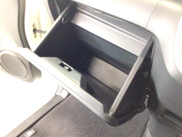 N-BOXカスタム G・Lパッケージ HID・CDチューナー・純正AW・片側電動ドア・ECONスイッチ・スマートキー アイドリングストップ車 USBポート 1オーナー スマキ- フロントベンチシート パワーウィンドウ 盗難防止システム(24枚目)