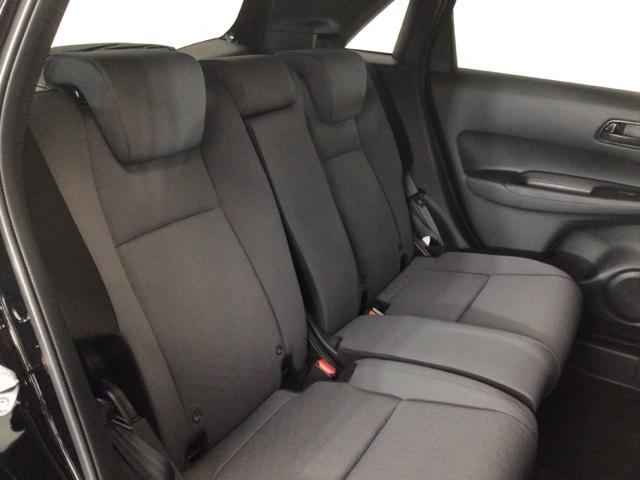 フィット ベーシック デモカーUP・CDチューナー・スマートキー・AM/FMチューナー 横滑防止装置 オートエアコン パワーウインドウ 盗難防止システム オートクルーズコントロール ABS オートライト パワーステアリング(35枚目)