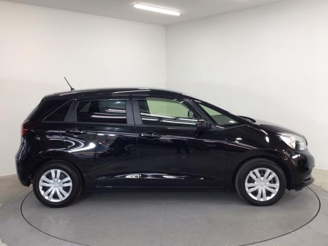 フィット ベーシック デモカーUP・CDチューナー・スマートキー・AM/FMチューナー 横滑防止装置 オートエアコン パワーウインドウ 盗難防止システム オートクルーズコントロール ABS オートライト パワーステアリング(46枚目)