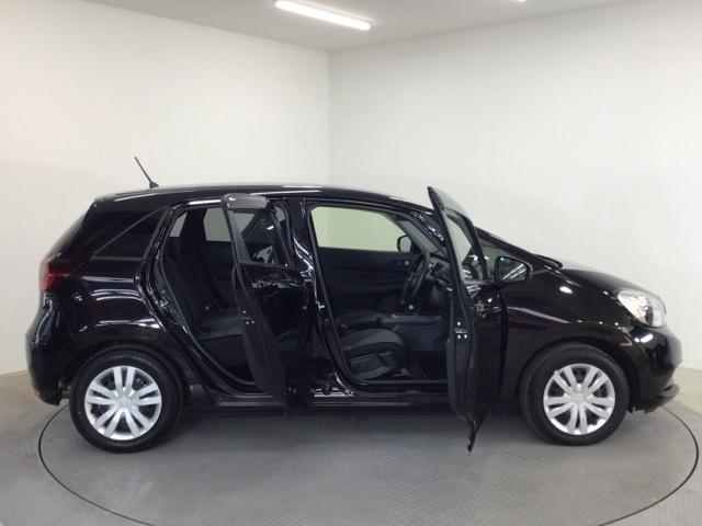 フィット ベーシック デモカーUP・CDチューナー・スマートキー・AM/FMチューナー 横滑防止装置 オートエアコン パワーウインドウ 盗難防止システム オートクルーズコントロール ABS オートライト パワーステアリング(47枚目)