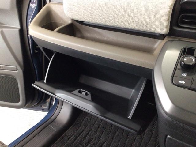 フリード e:HEVエアー デモカーUP・LED・フルセグ・ホンダCONNECT・スマートキー・ETC キーフリ 両側電動ドア クルコン サイドエアバッグ 盗難防止装置 オートエアコン LEDライト フルセグTV ワンオーナー(23枚目)