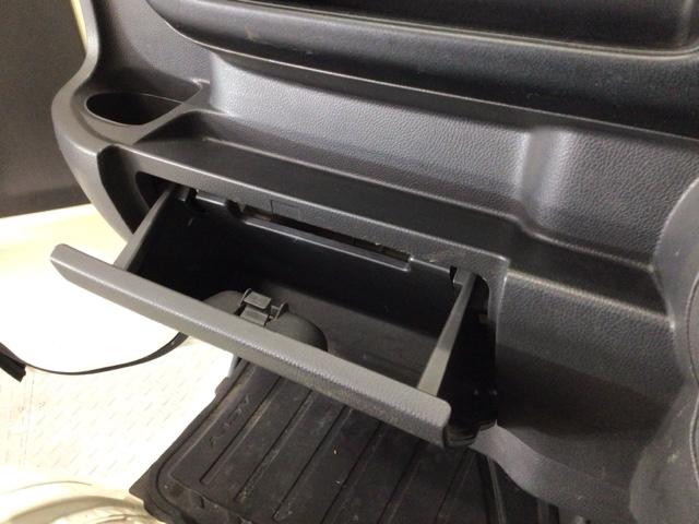 �f�ڂ���Ă���ʐ^�ȊO�����Ă݂����A�Ԃ̏�Ԃ��ڂ������������ȂǁA���C�y�ɂ��₢���킹���������I