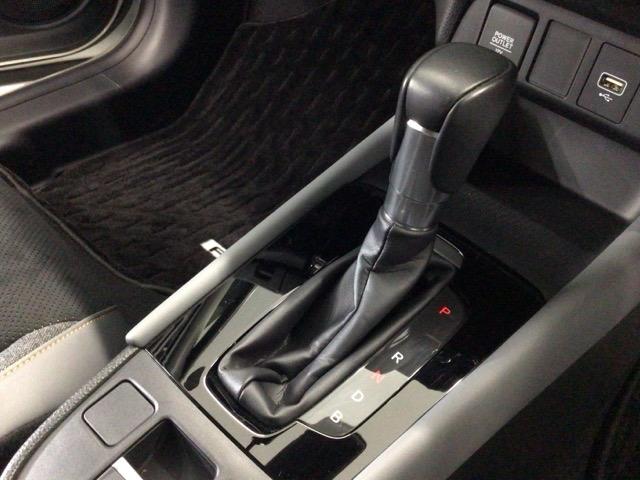 フィット ｅ：ＨＥＶＲＳ　ＬＥＤ・ホンダＣＯＮＮＥＣＴ・メモリナビ・ＤＶＤ・バックカメラ・社外ＡＷ・ＥＴＣ　エアバッグ　ナビ＆ＴＶ　パワーウィンドウ　助手席エアバッグ　Ｄレコ　フルセグテレビ　ＬＥＤヘッドランプ　ＥＴＣ装備（17枚目）