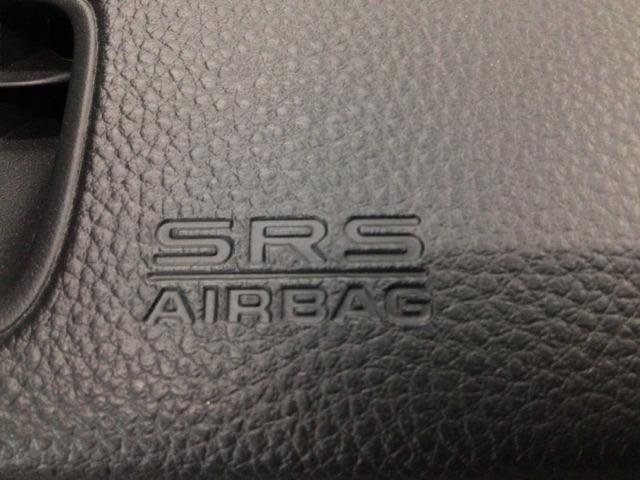 フィット ｅ：ＨＥＶＲＳ　ＬＥＤ・ホンダＣＯＮＮＥＣＴ・メモリナビ・ＤＶＤ・バックカメラ・社外ＡＷ・ＥＴＣ　エアバッグ　ナビ＆ＴＶ　パワーウィンドウ　助手席エアバッグ　Ｄレコ　フルセグテレビ　ＬＥＤヘッドランプ　ＥＴＣ装備（23枚目）