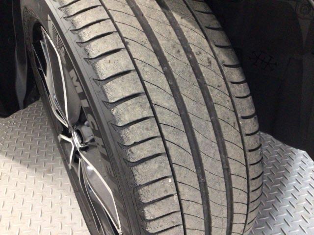 ヴェゼル e:HEVZ LED・フルセグ・メモリナビ・バックカメラ・純正AW・シートヒーター・ETC 衝突回避支援ブレーキ機能 1オナ スマキ Pトランク フルオートエアコン Dレコ エアバッグ 両席エアバック Rカメ(3枚目)