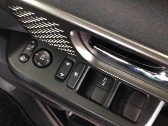 Ｎ－ＢＯＸカスタム ターボ　ＬＥＤ・フルセグ・メモリナビ・バックカメラ・純正ＡＷ・シートヒーター・ＥＴＣ　イモビライザー　１オナ　衝突被害軽減　ベンチシート　キーフリー　Ｐセンサー　ＥＳＣ　パワステ　ＤＶＤ再生　両席エアバック（40枚目）