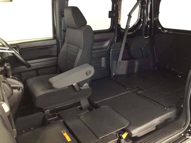 Ｎ－ＶＡＮ＋スタイル ファン　ＬＥＤ・ＣＤ・ＡＭ／ＦＭチューナー・両側手動ドア・スマートキー・ＥＣＯＮスイッチ　追突軽減ブレーキ　キーフリー　ＷＳＲＳ　ＬＥＤヘッドランプ　運転席エアバッグ　１オーナー車　クルーズコントロール　ＰＳ（36枚目）