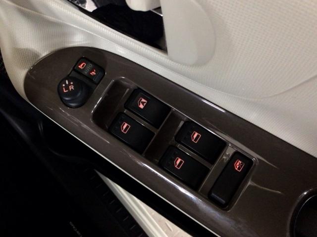 ムーヴキャンバス GメイクアップSAII LED・フルセグ・メモリナビ・DVD・バックカメラ・両側電動ドア・ETC 両側自動スライドドア ナビ&TV 衝突回避支援 地デジTV リアカメラ USBポート 1オーナ AAC キーフリーキー イモビ(28枚目)