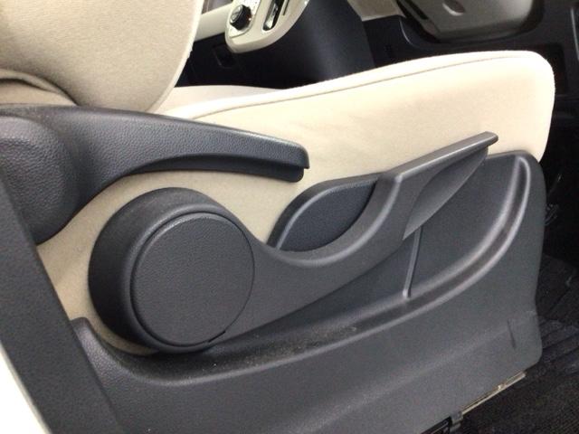 ムーヴキャンバス GメイクアップSAII LED・フルセグ・メモリナビ・DVD・バックカメラ・両側電動ドア・ETC 両側自動スライドドア ナビ&TV 衝突回避支援 地デジTV リアカメラ USBポート 1オーナ AAC キーフリーキー イモビ(35枚目)