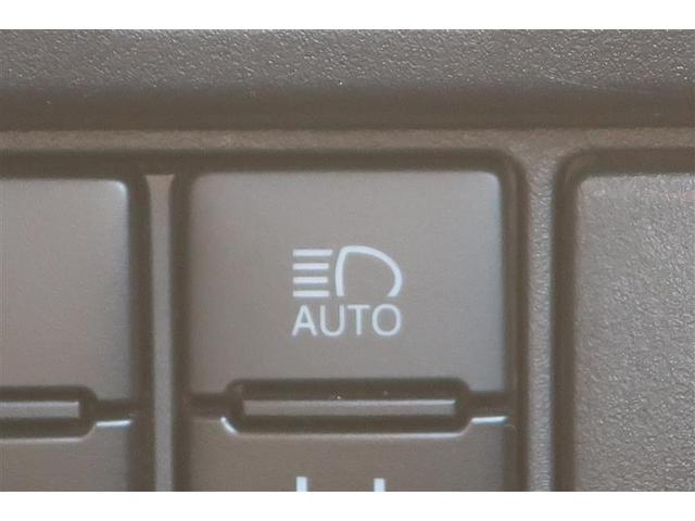 ヴォクシー ＺＳ　煌　フルセグ　メモリーナビ　ＤＶＤ再生　後席モニター　バックカメラ　衝突被害軽減システム　ＥＴＣ　両側電動スライド　ＬＥＤヘッドランプ　乗車定員７人　３列シート　ワンオーナー　アイドリングストップ（19枚目）