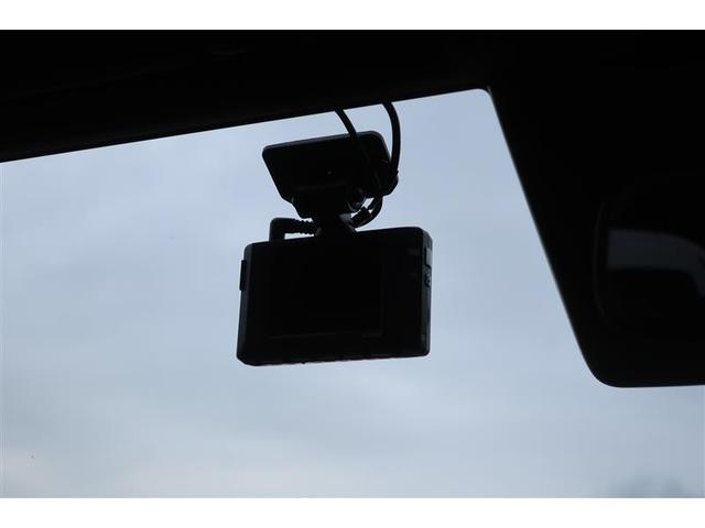 万が一のトラブルのときにも役に立つドライブレコーダーを装備しています。側面衝突や幅寄せ・割り込み対策に！