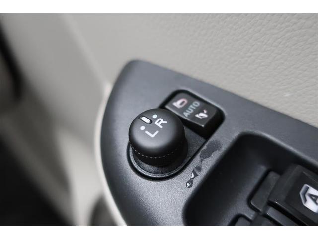 オートリトタクタブルミラーは、ドアロックの開閉と連動してドアミラーを開閉します。