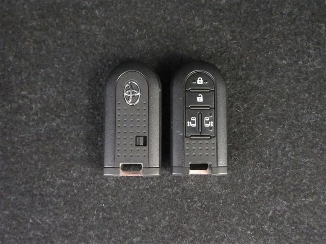 タンク カスタムＧ－Ｔ　フルセグ　メモリーナビ　ＤＶＤ再生　ミュージックプレイヤー接続可　バックカメラ　衝突被害軽減システム　ＥＴＣ　両側電動スライド　ＬＥＤヘッドランプ　ウオークスルー　ワンオーナー　記録簿（26枚目）