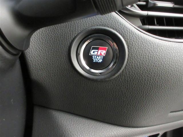 ブレーキを踏みながらパワースイッチをワンプッシュするだけ！わざわざスマートキーを取り出す必要もありません♪