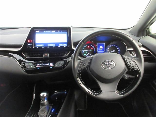 インパネはシンプルなデザイン。運転もしやすそう♪