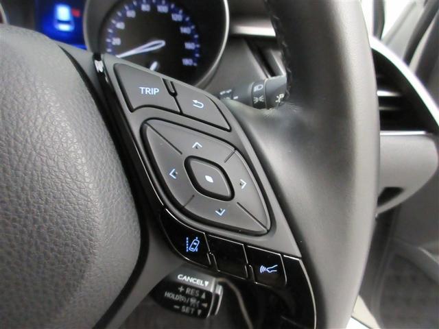 「車線逸脱警報」や「横滑防止装置」などの安全装備を搭載☆詳細は販売店スタッフまでお尋ねください。