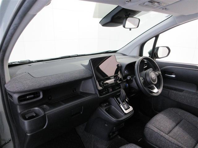 シエンタ ハイブリッドＺ　フルセグ　メモリーナビ　ミュージックプレイヤー接続可　バックカメラ　衝突被害軽減システム　ＥＴＣ　両側電動スライド　ＬＥＤヘッドランプ　ウオークスルー　ワンオーナー　記録簿　アイドリングストップ（9枚目）