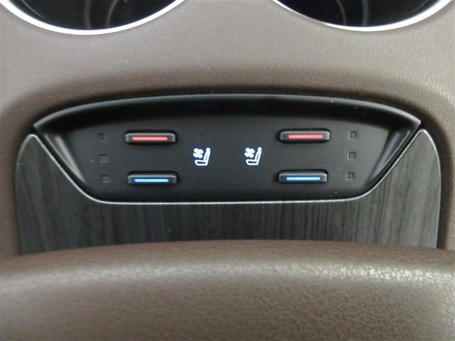 シートエアコン搭載で、夏はすぐに涼しく、冬はすぐに暖かく、快適なドライブを実現。