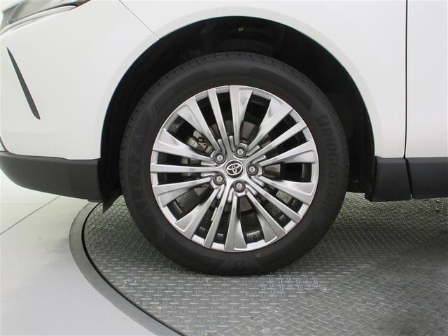 機敏さを引き立てる純正アルミ　２２５／５５　Ｒ１９　装着！