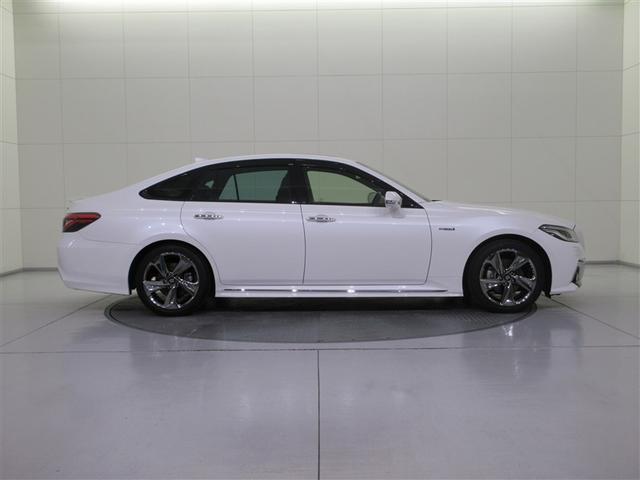 クラウンハイブリッド ＲＳアドバンス　サンルーフ　フルセグ　メモリーナビ　ＤＶＤ再生　ミュージックプレイヤー接続可　バックカメラ　衝突被害軽減システム　ＥＴＣ　ドラレコ　ＬＥＤヘッドランプ　ワンオーナー　記録簿　アイドリングストップ（6枚目）