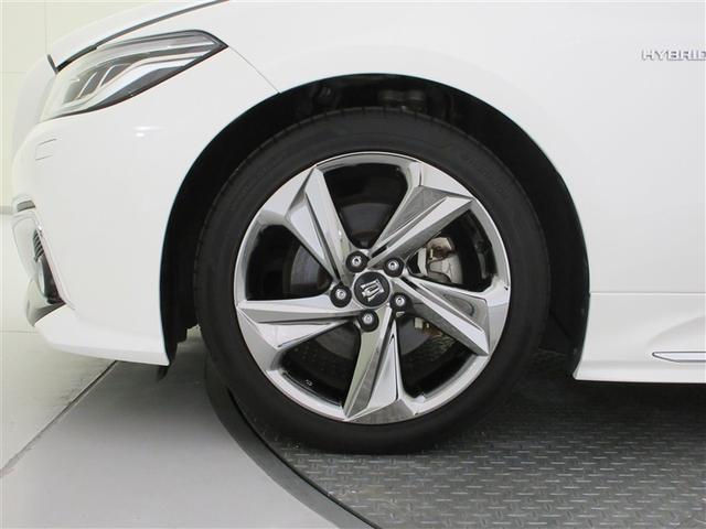 クラウンハイブリッド ＲＳアドバンス　サンルーフ　フルセグ　メモリーナビ　ＤＶＤ再生　ミュージックプレイヤー接続可　バックカメラ　衝突被害軽減システム　ＥＴＣ　ドラレコ　ＬＥＤヘッドランプ　ワンオーナー　記録簿　アイドリングストップ（8枚目）