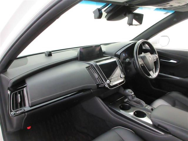 クラウンハイブリッド ＲＳアドバンス　サンルーフ　フルセグ　メモリーナビ　ＤＶＤ再生　ミュージックプレイヤー接続可　バックカメラ　衝突被害軽減システム　ＥＴＣ　ドラレコ　ＬＥＤヘッドランプ　ワンオーナー　記録簿　アイドリングストップ（9枚目）