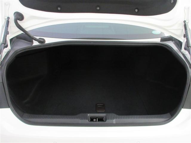 クラウンハイブリッド ＲＳアドバンス　サンルーフ　フルセグ　メモリーナビ　ＤＶＤ再生　ミュージックプレイヤー接続可　バックカメラ　衝突被害軽減システム　ＥＴＣ　ドラレコ　ＬＥＤヘッドランプ　ワンオーナー　記録簿　アイドリングストップ（12枚目）