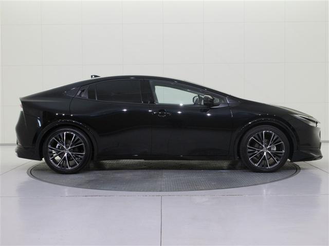 プリウス Ｚ　フルセグ　メモリーナビ　ミュージックプレイヤー接続可　バックカメラ　衝突被害軽減システム　ＥＴＣ　ＬＥＤヘッドランプ　ワンオーナー　記録簿　アイドリングストップ（6枚目）