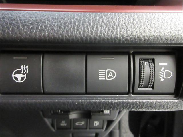 プリウス Ｚ　フルセグ　メモリーナビ　ミュージックプレイヤー接続可　バックカメラ　衝突被害軽減システム　ＥＴＣ　ＬＥＤヘッドランプ　ワンオーナー　記録簿　アイドリングストップ（25枚目）