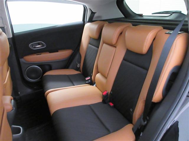 ヴェゼル ハイブリッドＺ・ホンダセンシング　フルセグ　メモリーナビ　ＤＶＤ再生　ミュージックプレイヤー接続可　バックカメラ　衝突被害軽減システム　ＥＴＣ　ＬＥＤヘッドランプ　ワンオーナー　記録簿　アイドリングストップ（10枚目）